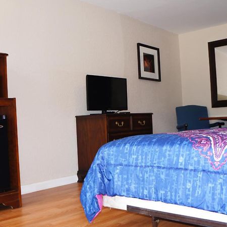 Classic Motor Lodge Providence - West Greenwich Bagian luar foto